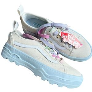 Vans Women's Sneakers in Cream and Pastel Blue